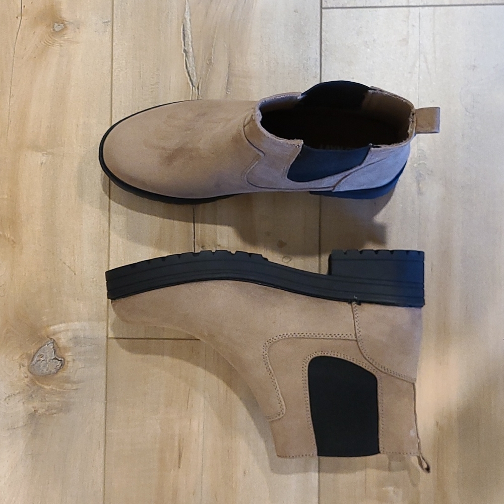 Chelsea boots